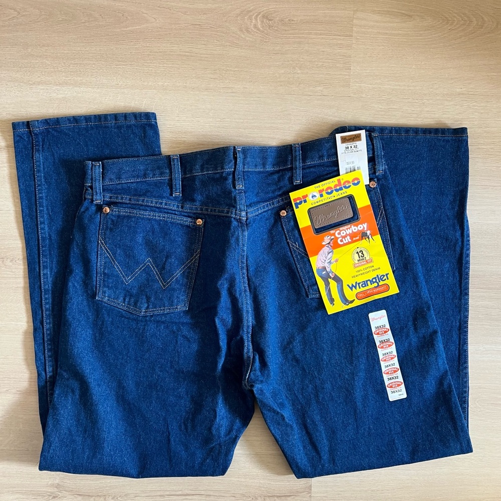 Wrangler Cowboy Cut NWT 38x32